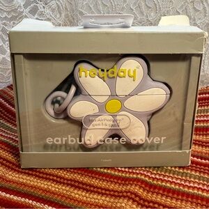 NWT - Heyday Flower Earbud Case Cover for AirPods - Gen 1 & Gen 2
